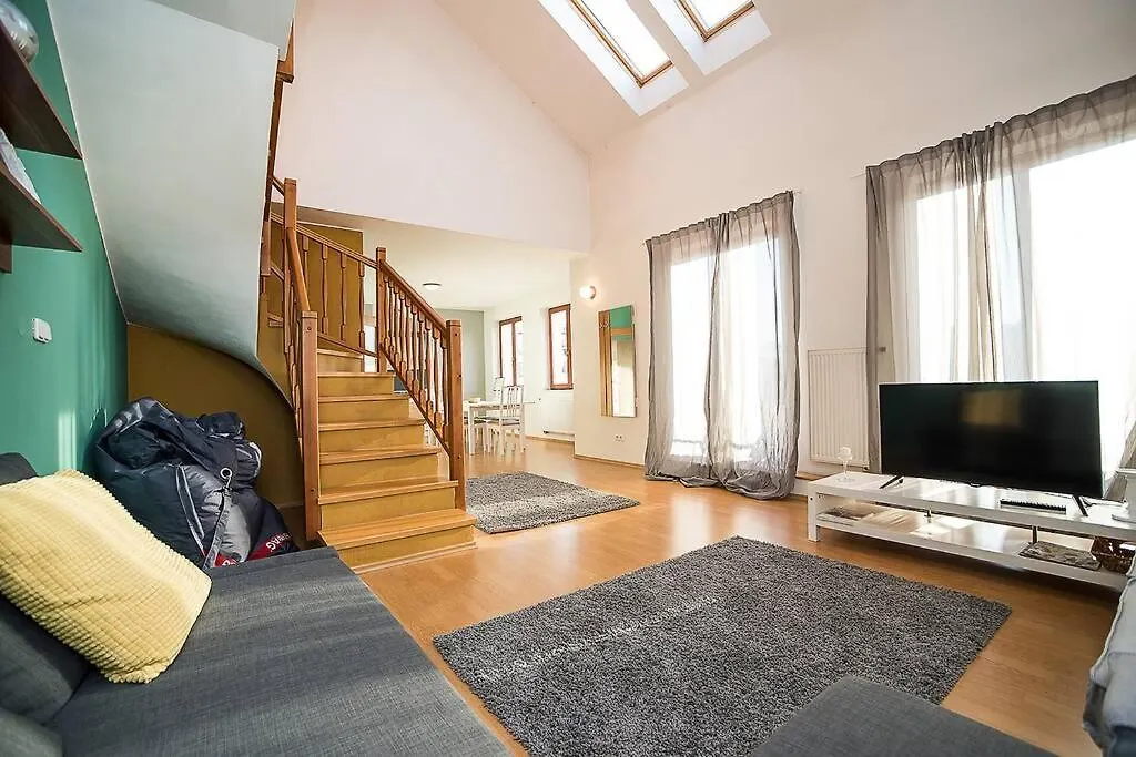 شقة Great Terrace In Big, Central Flat براغ